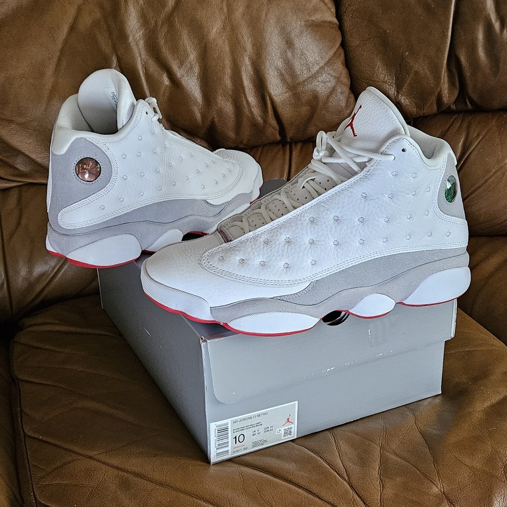 Nike Air Jordan 13 Retro White Wolf Grey Red Size 10 ( MINT CONDITION)